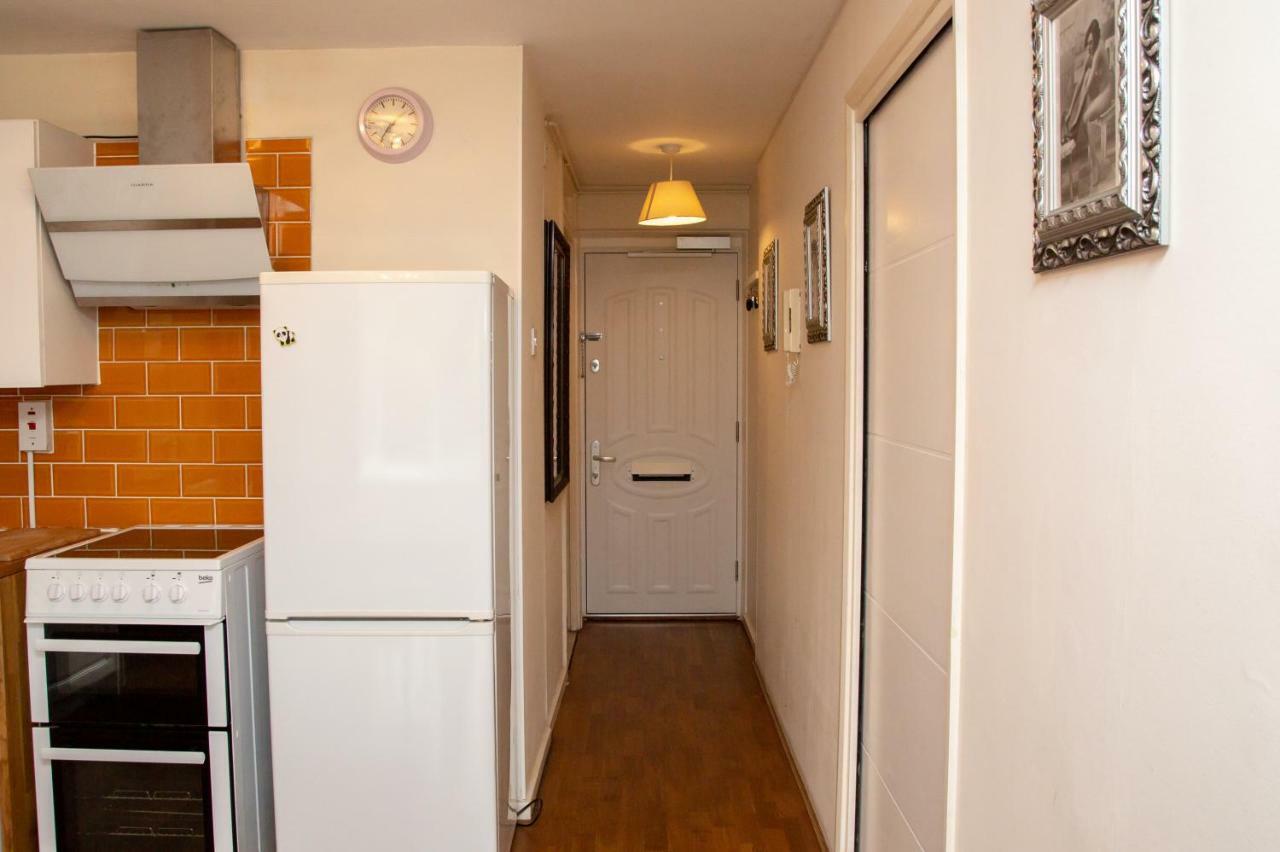 Great 2 Bedrooms Apartment 15 Mins From The Centre Londra Exterior foto
